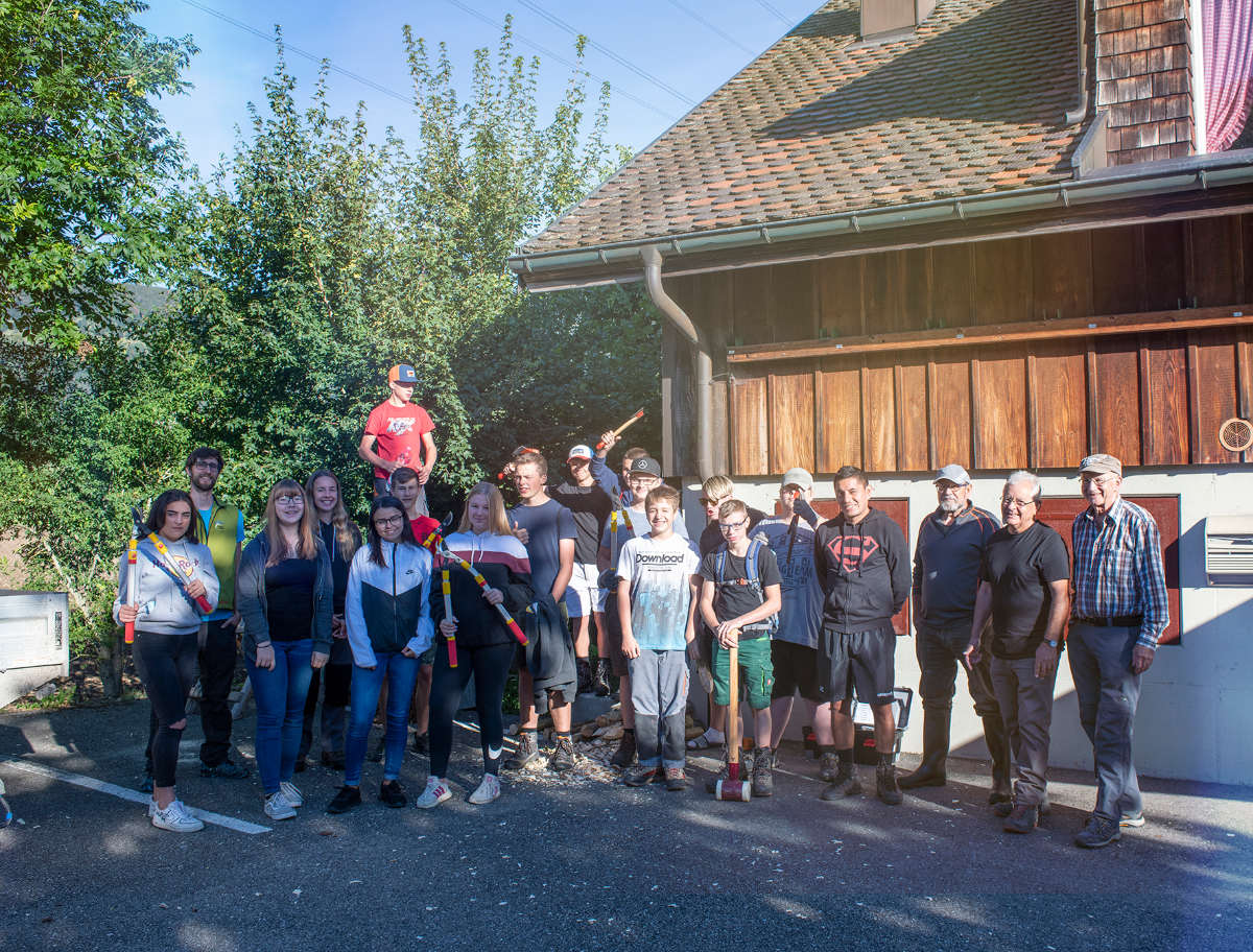 Kreisschule Thal beim Einsatz im Naturpark Thal