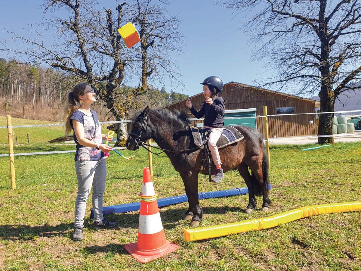 Pferdegestützte Therapie in Laupersdorf / Anzeiger Thal Gäu Olten