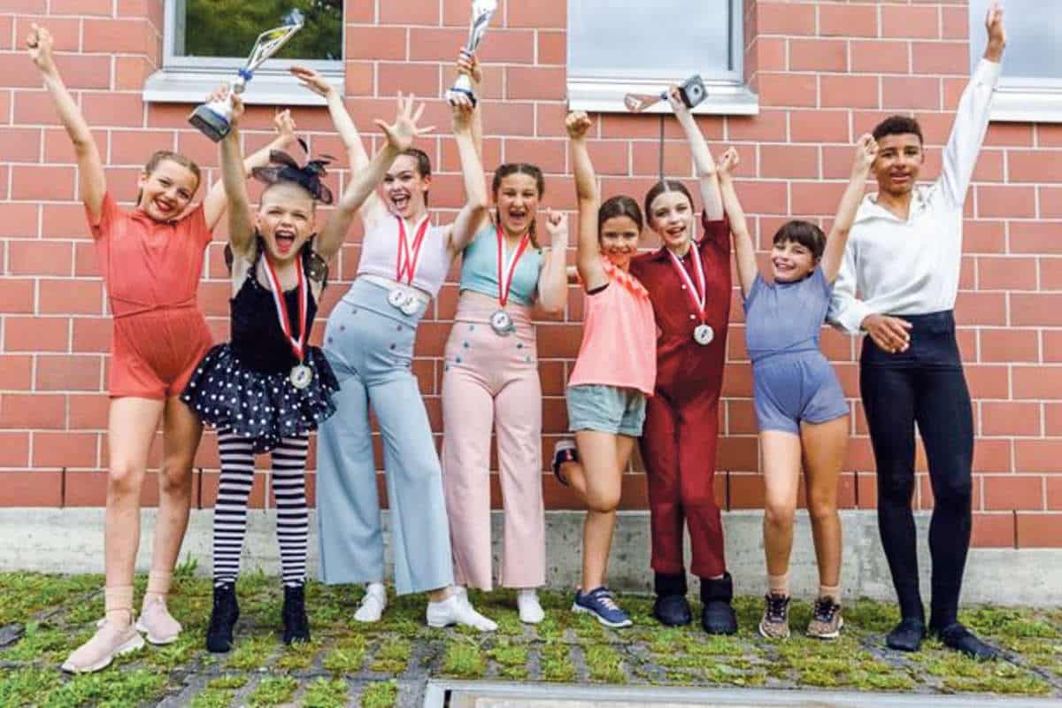 Spectacolo Dance Academy / Anzeiger Thal Gaeu Olten