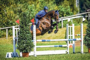 Schweizermeisterschaft im Polizeispring- und Dressurreiten Balsthal / Anzeiger Thal Gäu Olten