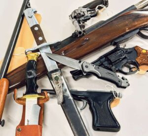 Waffenabgabeaktion Kanton Solothurn / Anzeiger Thal Gäu Olten