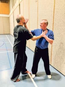 Marcel Ackermann Krav Maga / Anzeiger Thal Gäu Olten