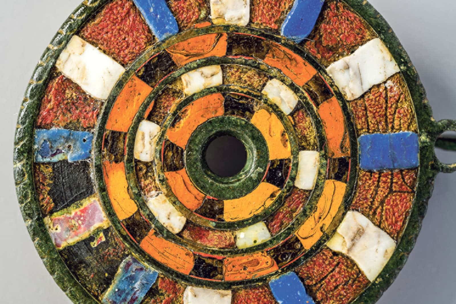 15'000 Jahre Schmuck und andere Kostbarkeiten / Anzeiger Thal Gäu Olten