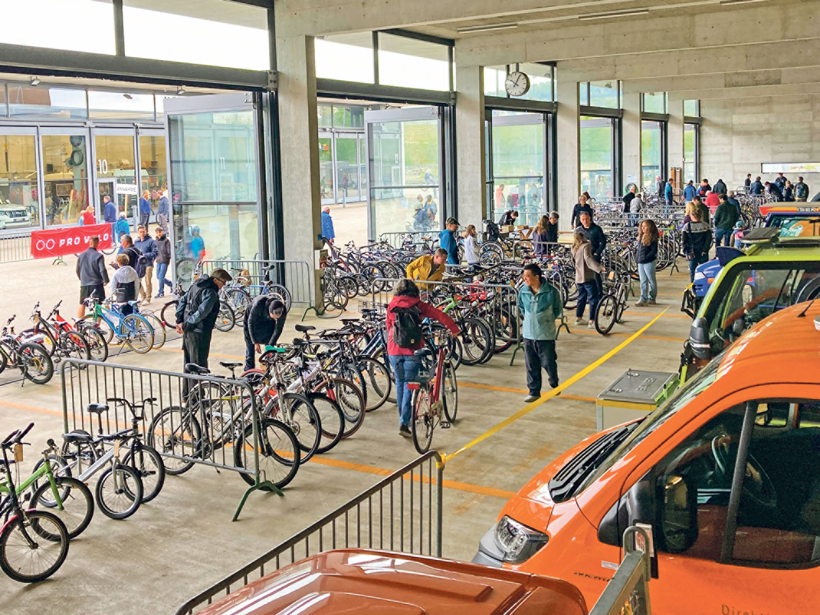 Die Velobörse ist im Werkhof zu Gast und macht diesen zum Schaufenster.