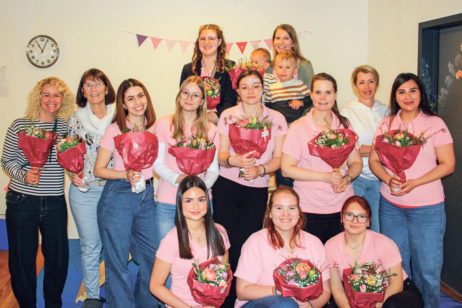Das Team von easy-kid-care in Egerkingen mit Kundinnen der ersten Stunde.