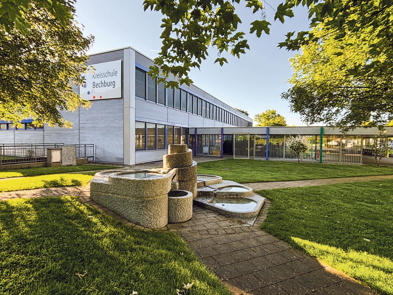 So präsentiert sich die Schule heute. Am 11. Juni finden die Feierlichkeiten zum 50-Jahr-Jubiläum der Bildungsstätte statt.
