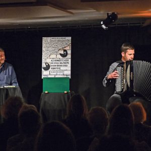 Am Jubiläumsabend auf der Bühne: Hanspeter Müller-Drossaart und Fränggi Gehrig