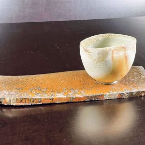 Platte und Teeschale Holzofen