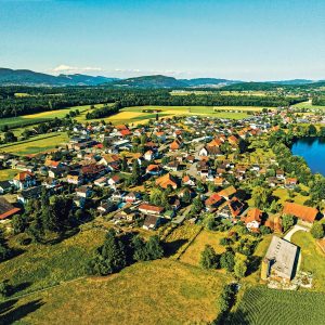 Die Gemeinde Wolfwil ist harmonisch eingebettet im Aaregäu und im Süden, durch die Aare, mit natürlicher Grenze zum Kanton Bern versehen.